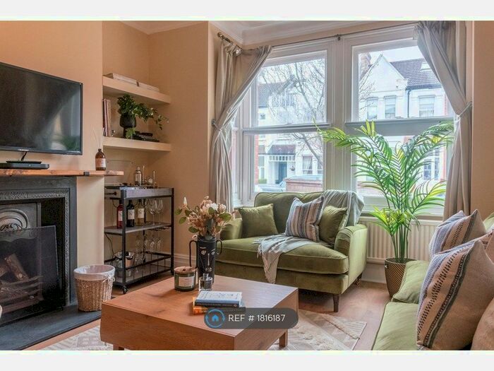 4 Bedroom Flat To Rent In Dahomey Rd, London, SW16