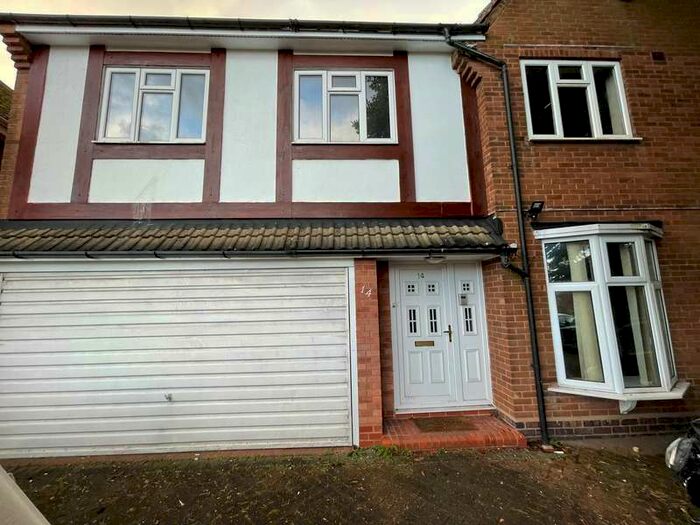5 Bedroom Detached House To Rent In The Slieve, Handsworth Wood, B20