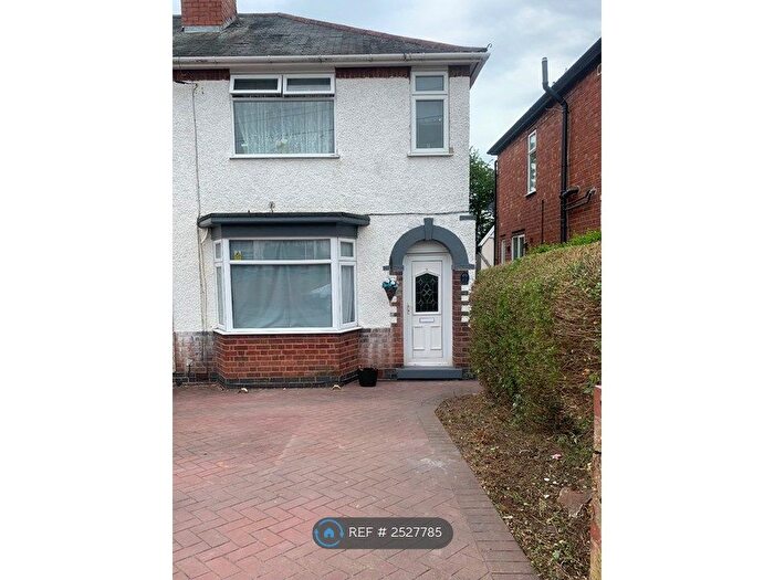 3 Bedroom Semi-Detached House To Rent In Burnham Road, Coventry, CV3