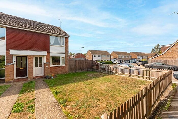 2 Bedroom End Of Terrace House For Sale In Rothschild Avenue, Aston Clinton, HP22