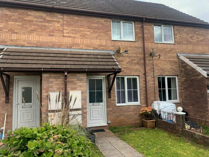 2 Bedroom Terraced House To Rent In Heol Felyn Fach, Tondu, CF32