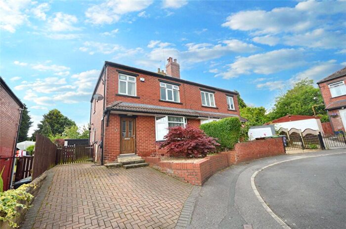 3 Bedroom Semi-Detached House To Rent In Allenby Crescent, Leeds, LS11