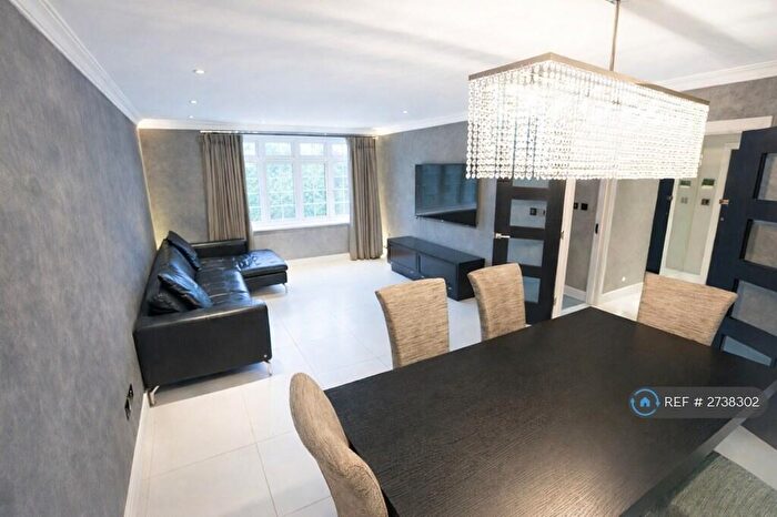 2 Bedroom Flat To Rent In The Grange, Barnet, EN4