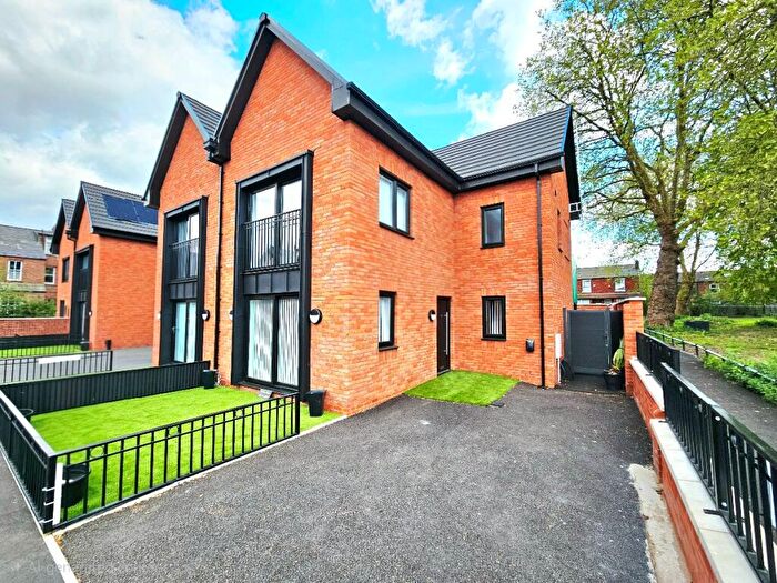 4 Bedroom Semi Detached House For Sale In Chapel Street, Levenshulme, Manchester, M19