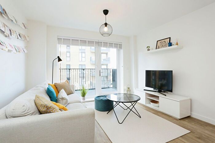 1 Bedroom Flat For Sale In Bowen Drive, London, SE7