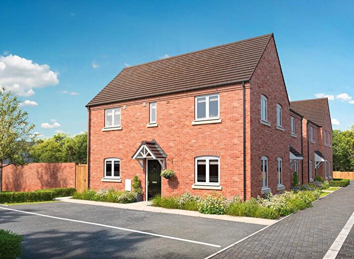 3 Bedroom Semi-Detached House For Sale In Maple Rise, Thorn Road, LU5