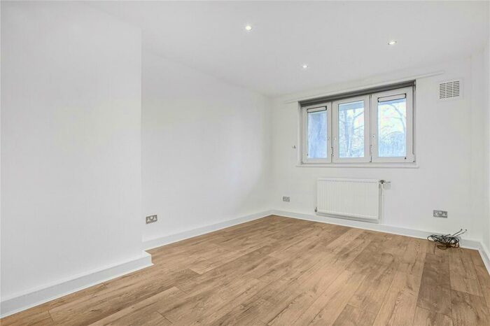 1 Bedroom Apartment To Rent In Barnabas House, Central Street, London, EC1V