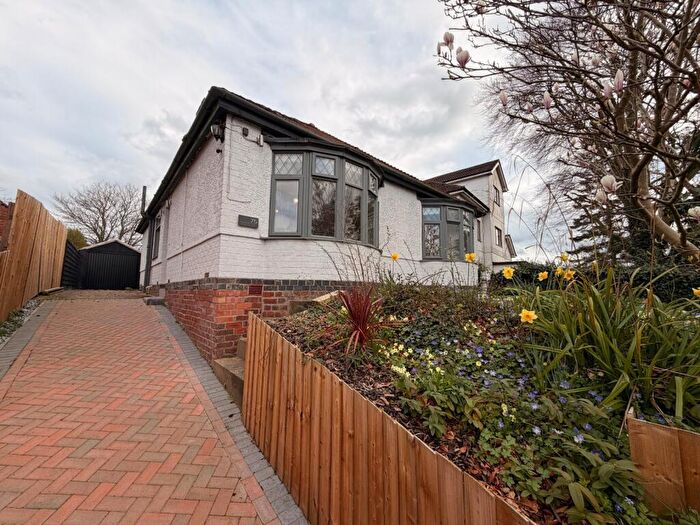 3 Bedroom Bungalow For Sale In Stanton Road, Burton-on-Trent, Staffordshire, DE15