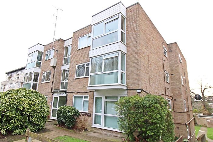 1 Bedroom Flat For Sale In Westmoreland Road, Bromley, BR2