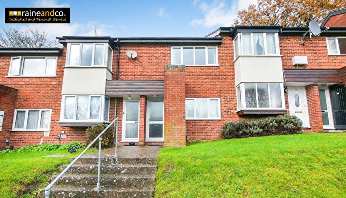 3 Bedroom Maisonette For Sale In Lane End, Hatfield, AL10