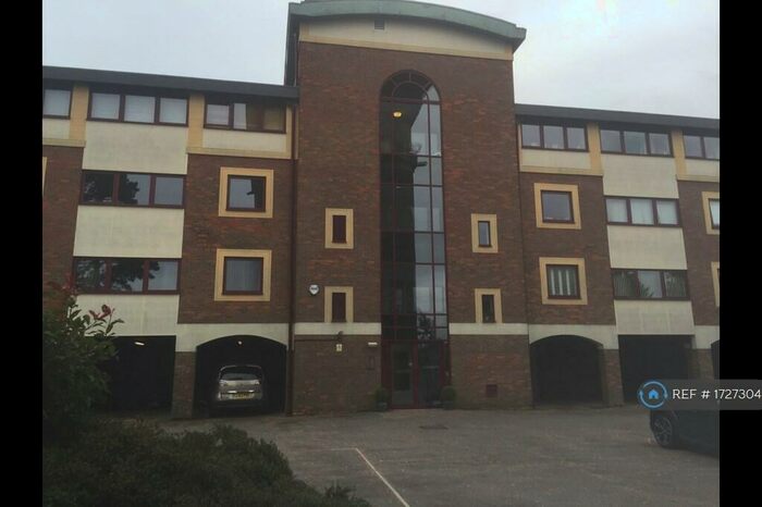 1 Bedroom Flat To Rent In Waterhouse Gardens, Luton, LU1