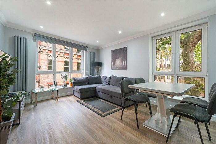 2 Bedroom Flat For Sale In Little Britain, London, EC1A