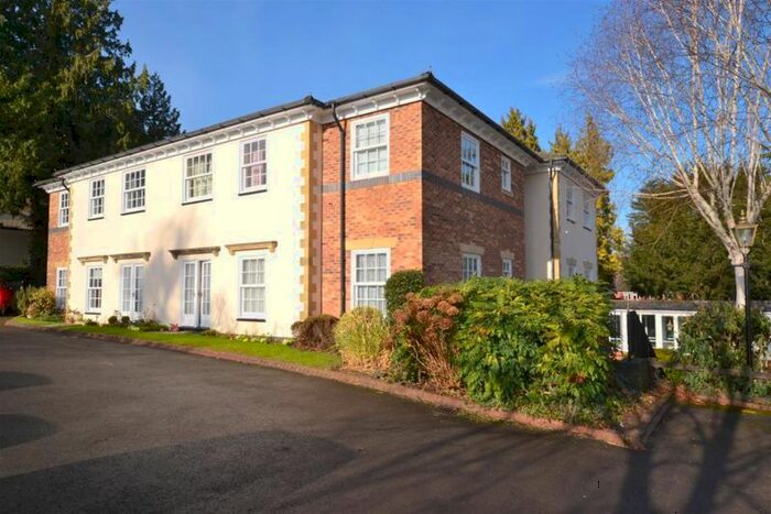 1 Bedroom Flat To Rent In Alexander Gardens, Worcester Road, Malvern, WR14