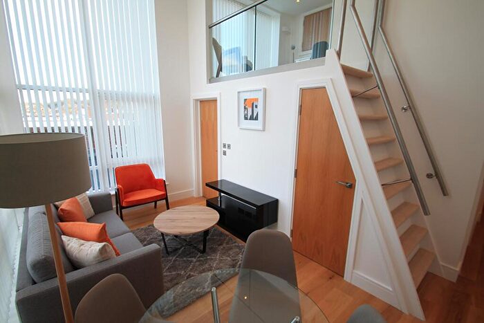 1 Bedroom Apartment To Rent In Park Street West, Luton, LU1