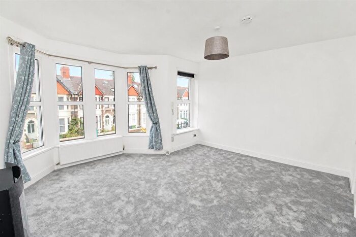 2 Bedroom Flat To Rent In Whitchurch Road, Cardiff, CF14