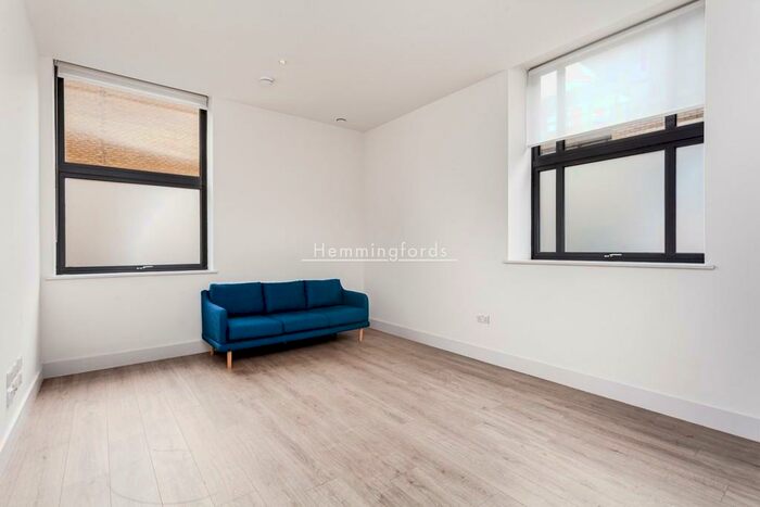 1 Bedroom Apartment To Rent In Cambridge House, Wood Green, N22