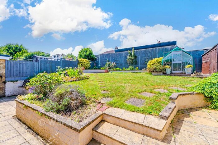 3 Bedroom Semi-Detached Bungalow For Sale In Toddington Crescent, Bluebell Hill Village, Chatham, Kent, ME5