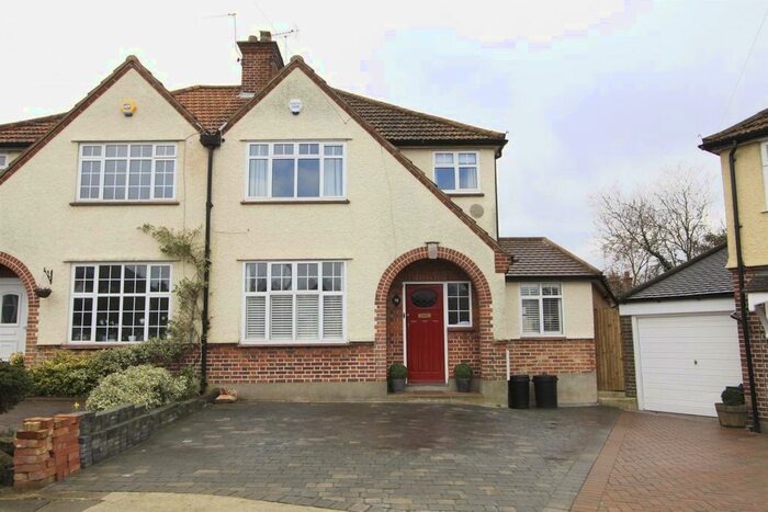 3 Bedroom Semi-Detached House To Rent In Stratford Avenue, Hillingdon, UB10