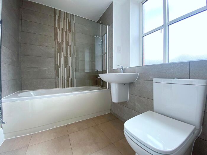 Studio To Rent In Cowper Street, Aylestone, Leicester, LE2