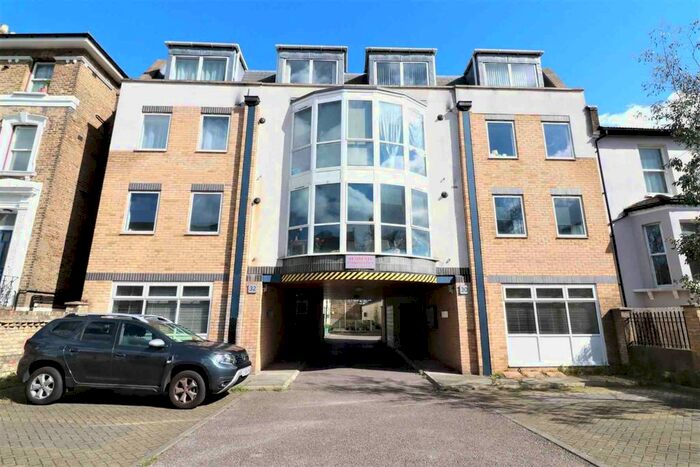 2 Bedroom Flat To Rent In Devonshire Road, London, SE23
