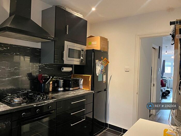 1 Bedroom Flat To Rent In Northumberland Avenue, Welling, DA16