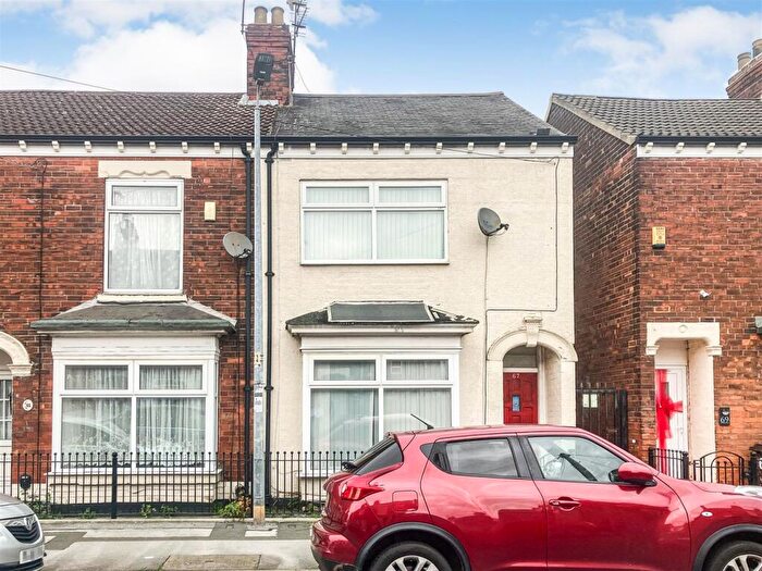 2 Bedroom Terraced House For Sale In Estcourt Street, Hull, HU9
