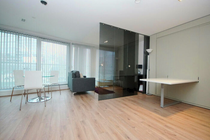 1 Bedroom Apartment To Rent In Bezier Apartments, City Road, EC1Y