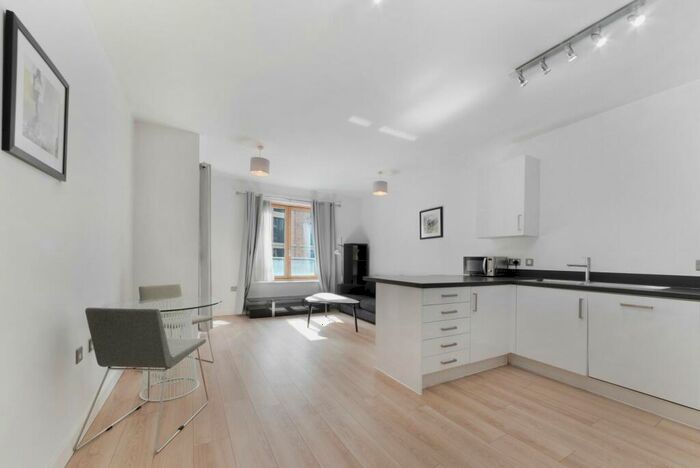 1 Bedroom Apartment To Rent In Eddington Court, Canning Town, London, E16