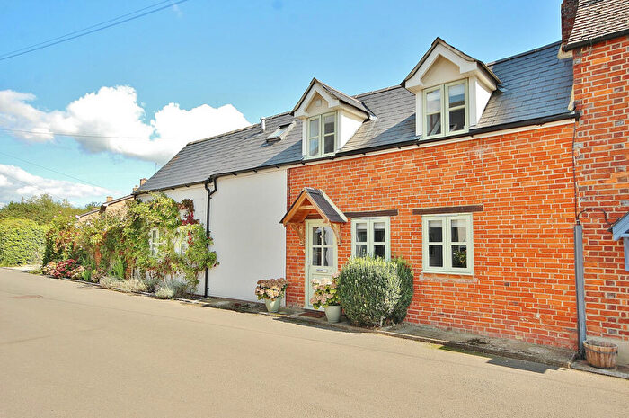 2 Bedroom Cottage For Sale In Chapel Lane, Northmoor, OX29