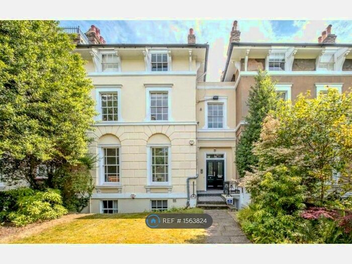 2 Bedroom Flat To Rent In Lee Terrace, Blackheath, SE3