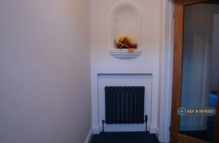 3 Bedroom Terraced House To Rent In Stanhope Road, Northampton, NN2