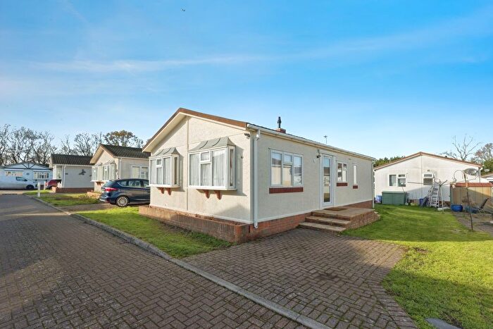 2 Bedroom Property For Sale In Kaysland Park, London Road, West Kingsdown, Sevenoaks, TN15