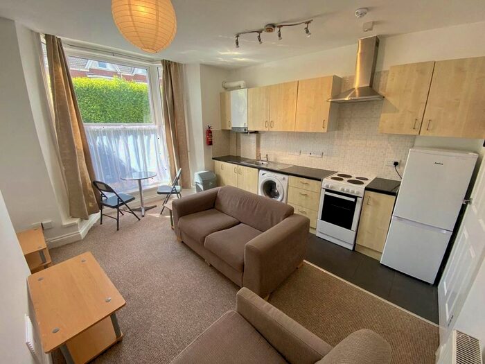 1 Bedroom Flat To Rent In Mirador Crescent, Uplands, Swansea, SA2