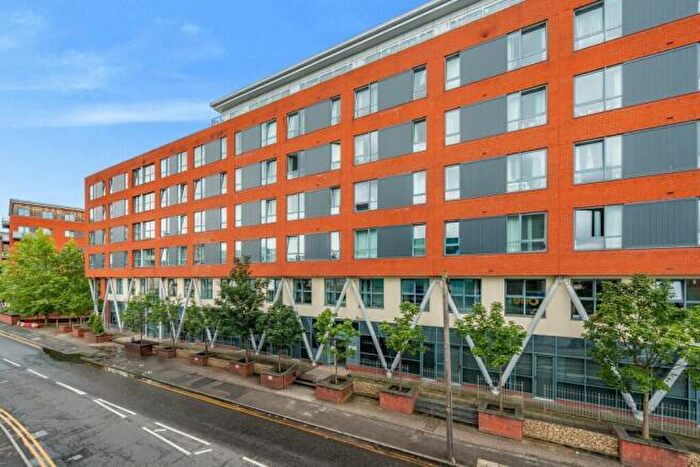 1 Bedroom Apartment For Sale In Skinner Lane, Leeds, LS7