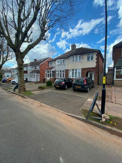 3 Bedroom Semi-Detached House To Rent In Dunvegan Road, Erdington, Birmingham, B24