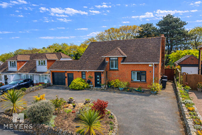 4 Bedroom Detached Bungalow For Sale In Littledown Avenue, Bournemouth, BH7