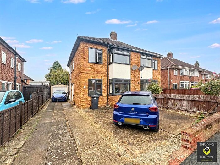 3 Bedroom Semi Detached House For Sale In Park Avenue, Longlevens, GL2