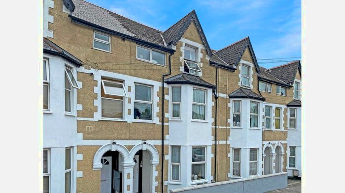 1 Bedroom Flat To Rent In Ely Road, Llandaff, Cardiff, CF5