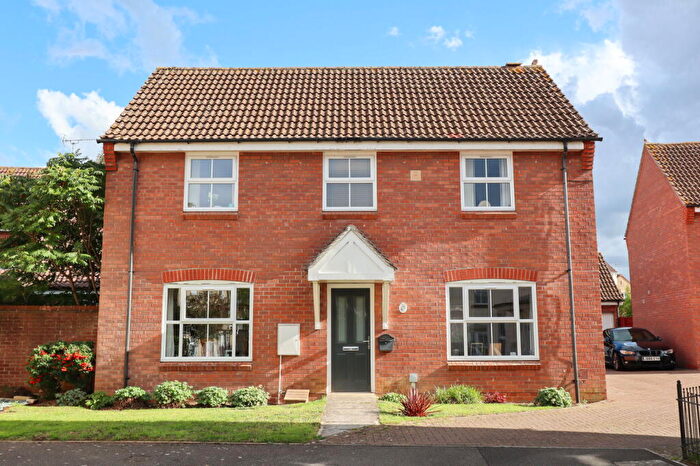 4 Bedroom Detached House For Sale In Honeysuckle Close, Calne, SN11