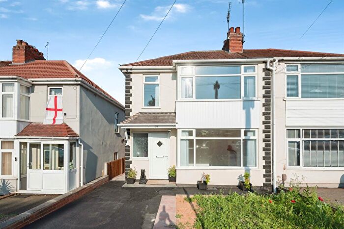 3 Bedroom Semi-Detached House For Sale In Baptist End Road, Dudley, DY2