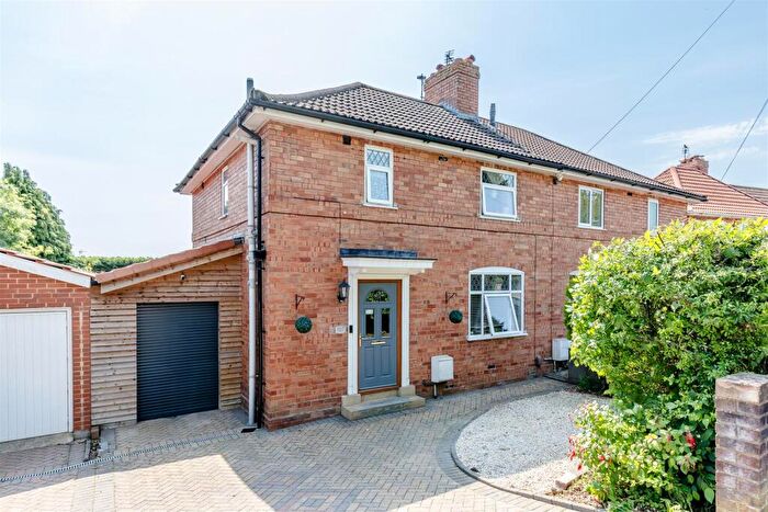 3 Bedroom Semi Detached House For Sale In Westbury Lane, Bristol, BS9