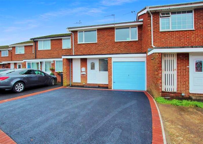 3 Bedroom Property To Rent In Severn Road Ferndown, BH22
