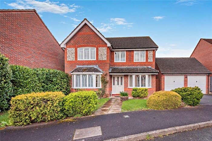 4 Bedroom Detached House For Sale In Harebell Drive, Thatcham, Berkshire, RG18