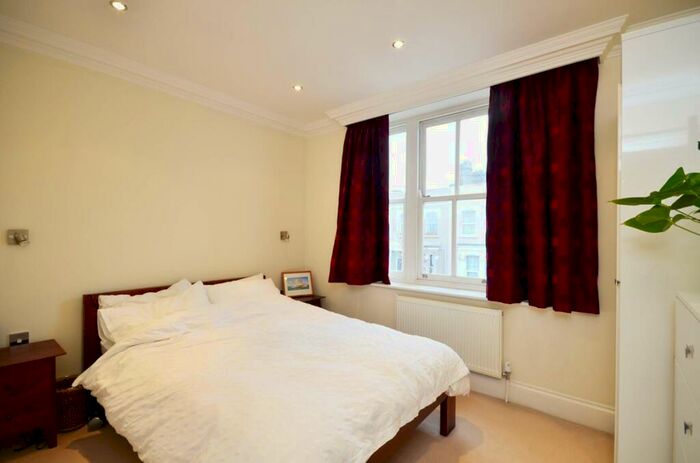 1 Bedroom Flat To Rent In Alexander Road, Upper Holloway, London, N19