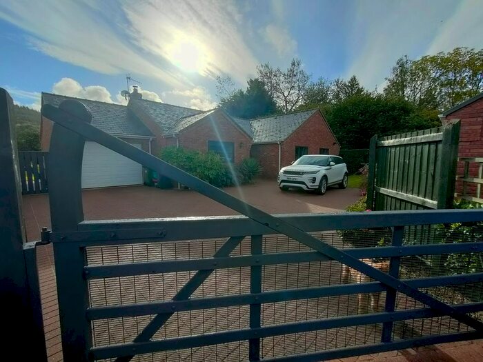 3 Bedroom Detached Bungalow To Rent In Meifod, Powys SY22