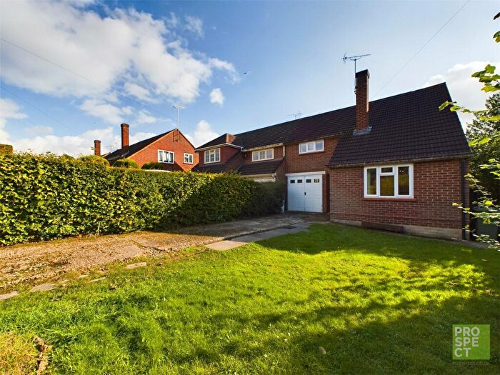 3 Bedroom Semi-Detached House To Rent In Moffats Close, Sandhurst, Berkshire, GU47