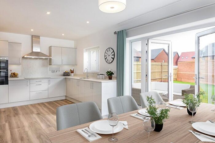 4 Bedroom Detached House For Sale In Willington Down, Lady Grove, Didcot, OX11