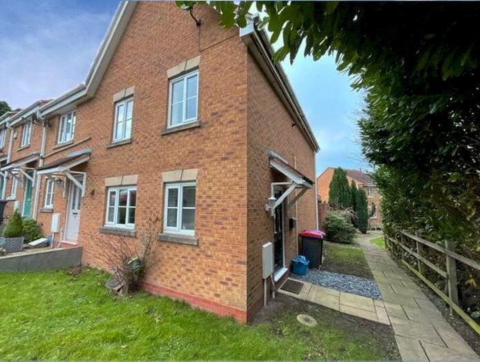 3 Bedroom Semi-Detached House To Rent In Blackstone Drive, St Georges, Telford, Shropshire, TF2