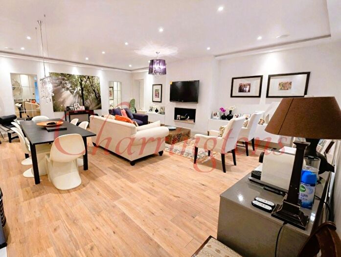 3 Bedroom Flat For Sale In Linden Gardens, London, W2