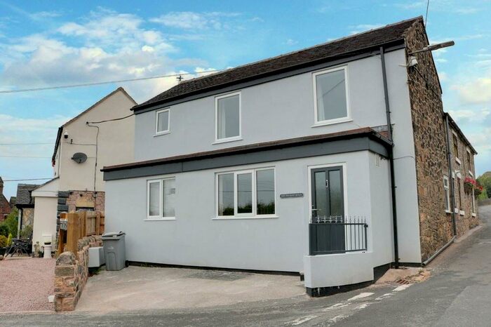 2 Bedroom Cottage To Rent In High Street, Mow Cop, ST7